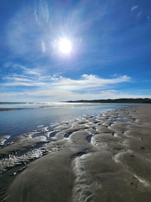Orca Lodge Raglan Esterno foto